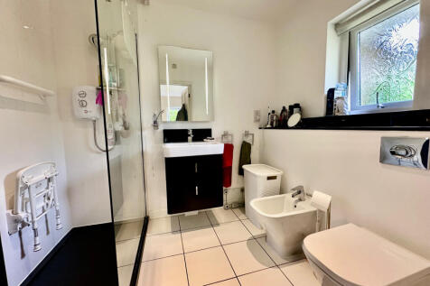 Ensuite Shower Room