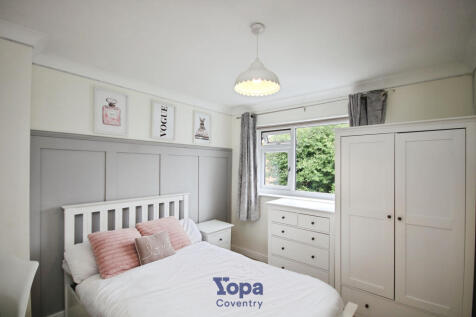 B114a956-Bed 202.JPG