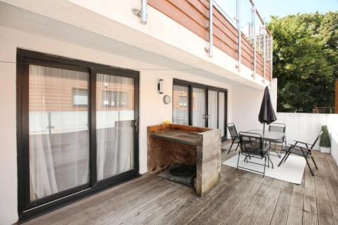 18ft Sun Terrace