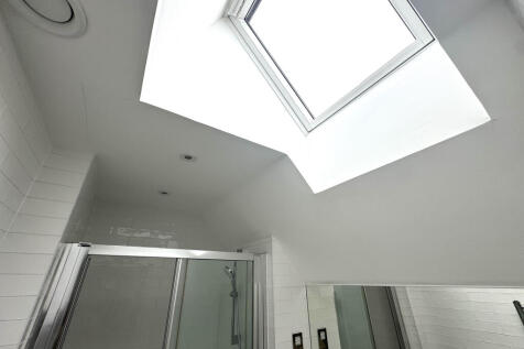 Bedroom 1 Ensuite