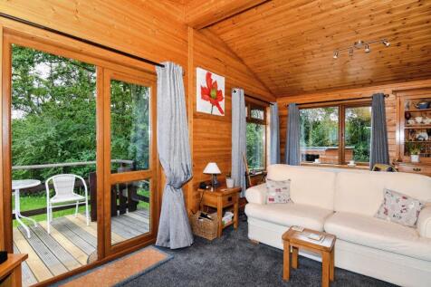 OPEN TO SUNDECK