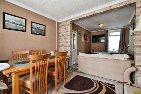 Open plan Lounge / Dining Room