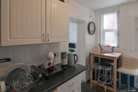 Flat 3 - Kitchen