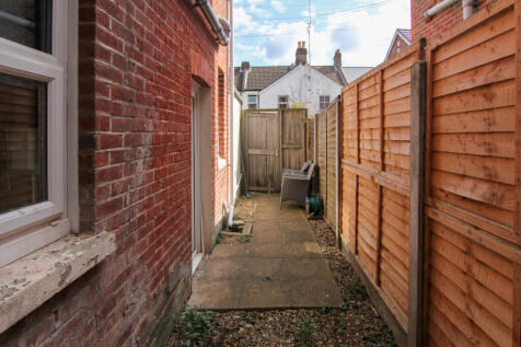 Flat 3 - Outside Space
