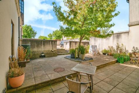 Property Image 11