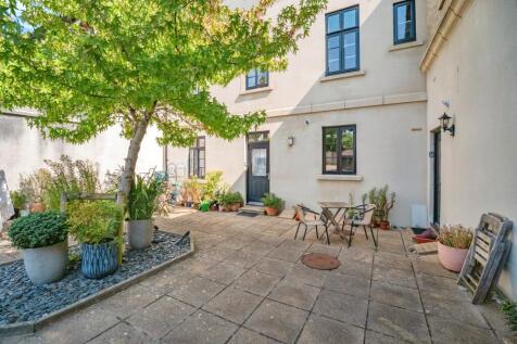 Property Image 12
