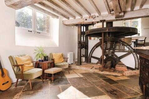Property Image 4