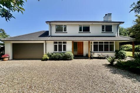 The Property Front Aspect