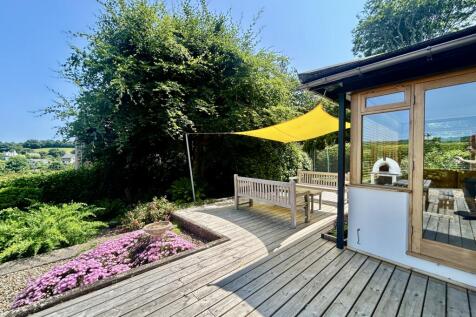 Decking and Gardens