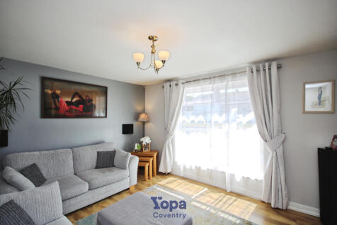 E3f47f05-Living 20Room 202.JPG
