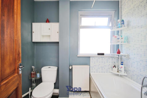 9f76cea8-Bathrom.JPG