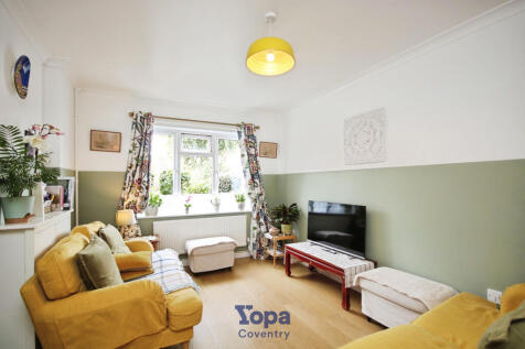 577548b0-Lounge.JPG
