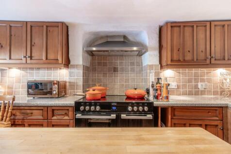 Kitchen 4.jpg