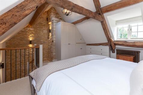 Master Bedroom 3.jpg