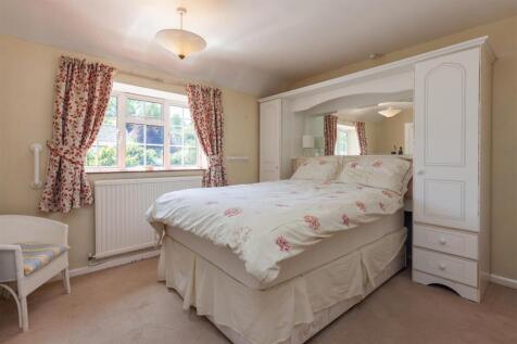 Master Bedroom 1.jpg