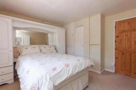 Master Bedroom 2.jpg