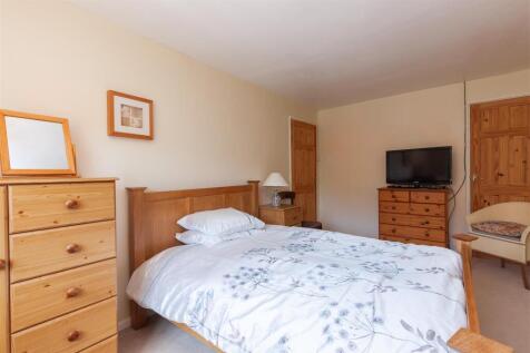 Bedroom 2 2.jpg