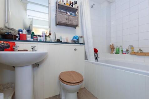 Family Bathroom.jpg