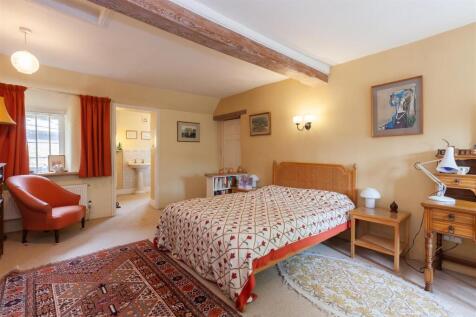 Master Bedroom 4.jpg