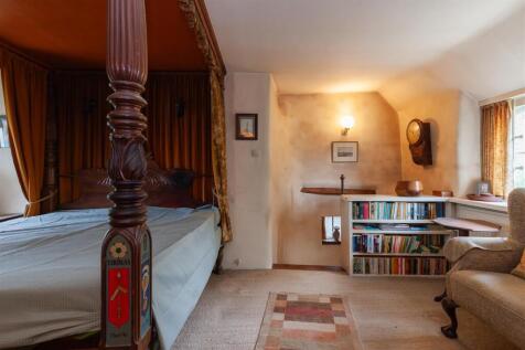 Bedroom 2 3.jpg