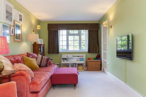 Sitting Room 4.jpg