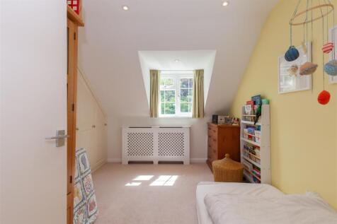 Bedroom 3 2.jpg