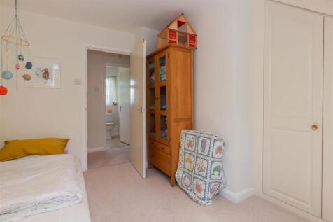 Bedroom 3 3.jpg