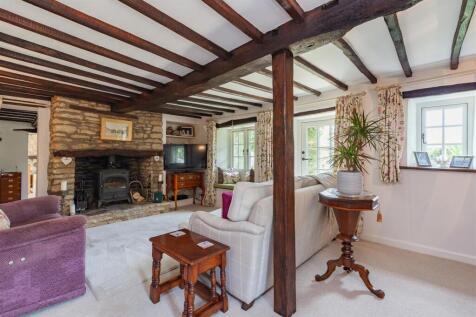 Sitting Room 1.jpg