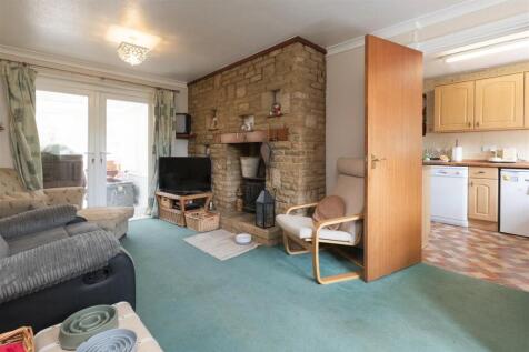 Sitting Room 1.jpg