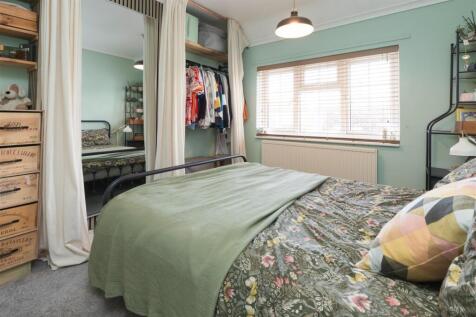 Bedroom 3.jpg