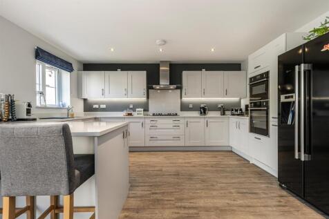 Kitchen 4.jpg