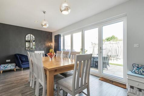 Dining Room 1.jpg