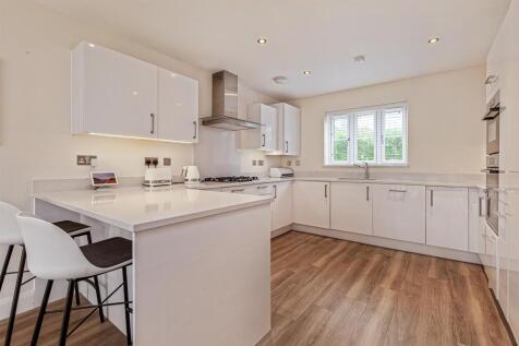 Kitchen - Dining Room 1.jpg