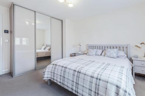 Master Bedroom 2.jpg