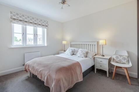 Bedroom 2 1.jpg