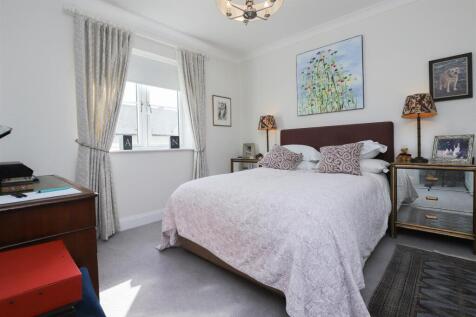 Bedroom 2 1.jpg