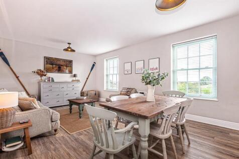 Sitting Room - Dining Room 5.jpg