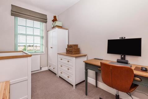 Bedroom 3 1.jpg
