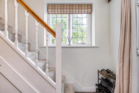 Entrance Hall 1.jpg