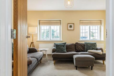 Sitting Room 2.jpg
