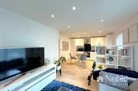 Open Plan Lounge/Diner