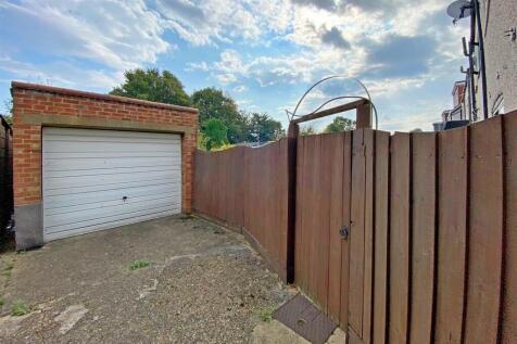 Detached Garage