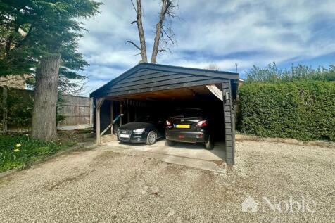 Driveway/Garage