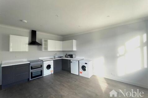 Open Plan Living Room/Kitchen