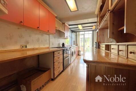 Kitchen/ Dining Room