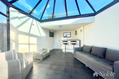 Summer House