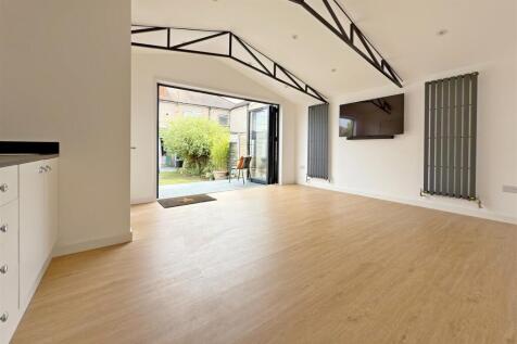 Studio Outbuilding