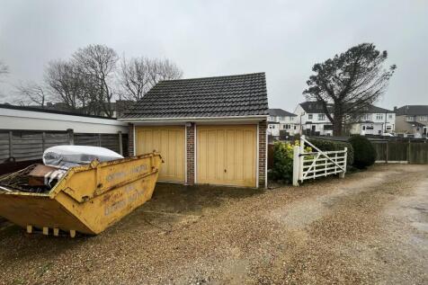 Garage &amp; Parking