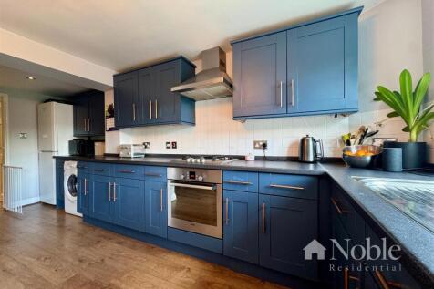 Open Plan Kitchen/ Dining Room