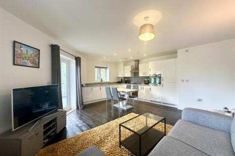 Open Plan Living/Kitchen/Dining Area